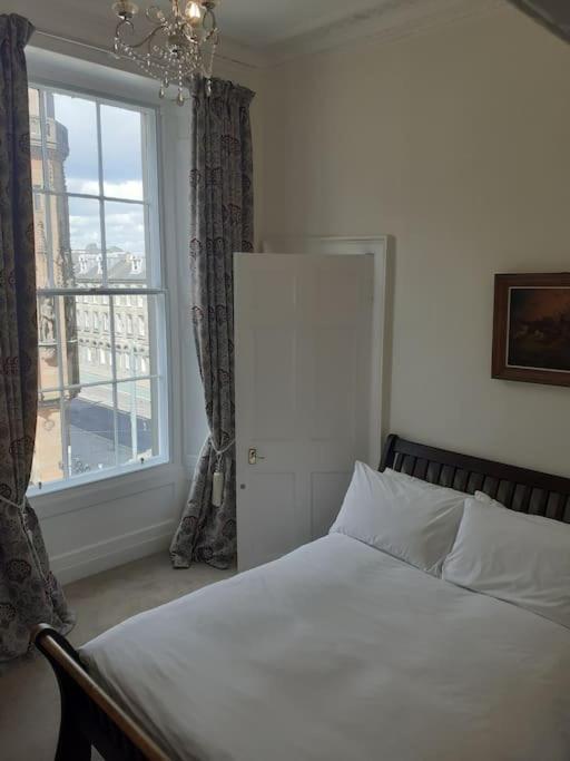 St James Quarter 2 Bed Apartment EDI Eksteriør billede