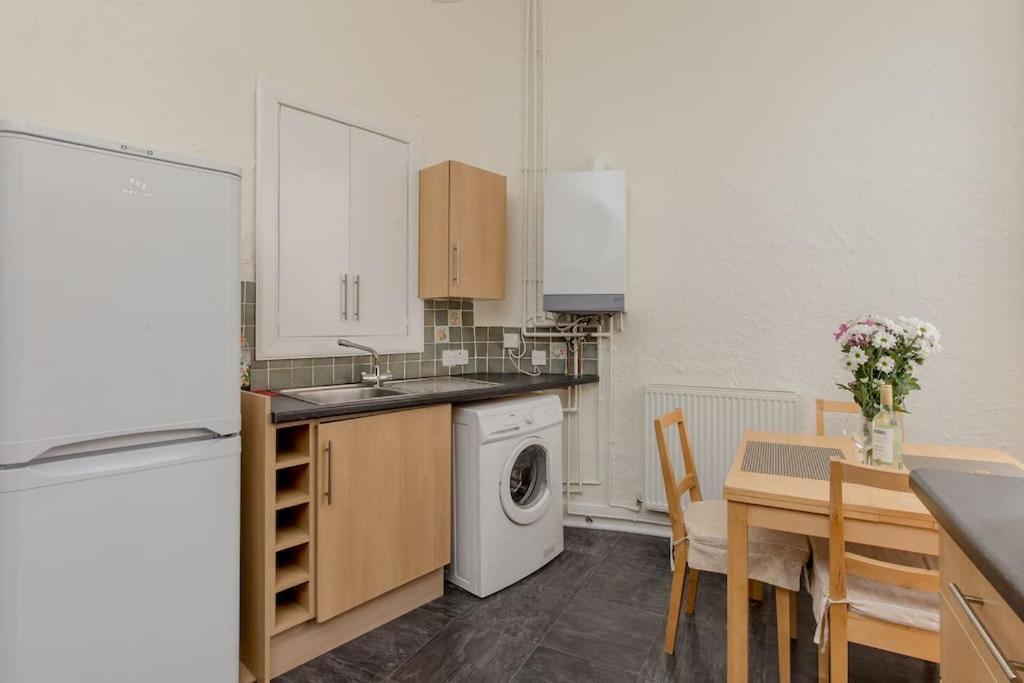 St James Quarter 2 Bed Apartment EDI Eksteriør billede